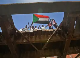 أحزاب إسلامية سودانية تحتشد بعد إفطار اليوم السبت احتجاجا على "الديكتاتورية المدنية الجديدة"