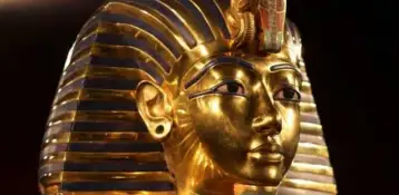 اللجنة القومية للآثار المستردة تنعقد لبحث ملف بيع قطع أثار مصرية في لندن