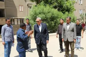 الهجان يتفقد مستوي النظافة بعدد من المناطق بمدينة قنا
