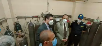 نائب محافظ المنيا يتابع سير العمل بمنظومة شبكات الأكسجين بعدد من المستشفيات