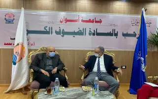 "محفوظ" يستعرض برامج ومبادرات "إيتيدا" لتطوير مهارات الطلبة