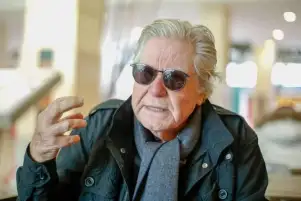 حسين فهمي: الأقصر السينمائي لايشبه المهرجانات الآخرى