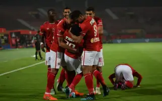 الأهلي يسحق مصر المقاصة برباعية ويتصدر الدوري الممتاز