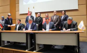 صفحة ترانزيت : بروتوكولات تعاون لتنفيذ محطات طاقة شمسية بمطار شرم الشيخ بحضور 3 وزراء