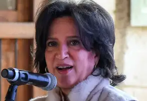 إقالة تصعد بالشيخة مي آل خليفة من مقعد الوزارة إلى المجد