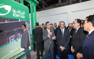 رئيس الوزراء يتفقد جناح البريد المصري بمعرض "سبورتس إكسبو"