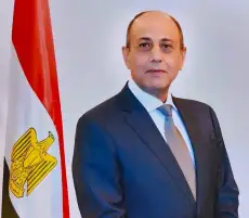 تطوير مطارى الغردقة وبرج العرب فى مناقشات وزير الطيران ووفد "JICA"