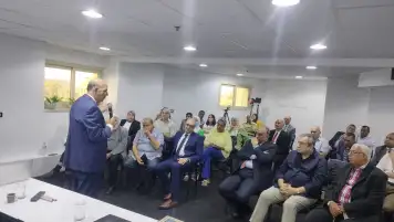 بحضور الدكتور عصام شرف.. الصالون البحري المصري يناقش مواجهة الأزمة الاقتصادية ويستعرض أنواع السفن