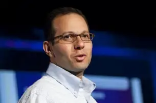 وجوه مصرية مضيئة | الدكتور أحمد عفيفي.. الخبير العالمي في مجال الدواء