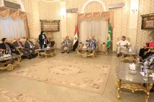 محافظ المنيا يطلق مبادرة " دعم الصناعة بالمنيا " لزيادة الإنتاج