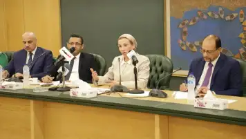 وزيرة البيئة في الصالون الثقافى لنقابة الصحفيين: نستهدف 3 ملايين سائح بيئى إنفاقهم 10 أضعاف السائح العادي