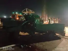 وفاة 7 عمال بينهم 3 أشقاء وإصابة 5 آخرين في انقلاب سيارة بمطروح