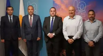 نائب وزير السياحة القبرصي يبحث تعزيز التعاون السياحي مع مصر وقطر