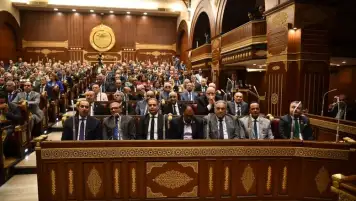 مجلس النواب يمرر المشروع وسط رفض نقابي واسع | قانون العمل الجديد "بلا عمال"