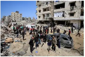 مقتل 10 على الأقل في هجوم للاحتلال الإسرائيلي قرب مدرسة تؤوي نازحين في غزة