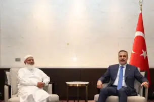 لقاء أخوي بين أمير الجماعة الإسلامية في بنغلاديش ووزير الخارجية التركي