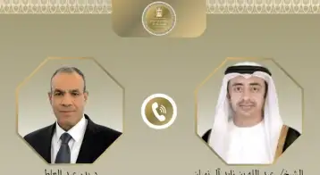 وزير الخارجية ونظيره الإماراتي يبحثان العلاقات الثنائية والتطورات الإقليمية