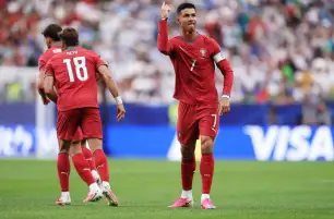 رونالدو يقود البرتغال لاكتساح أوزبكستان بخماسية في كأس العالم 2026