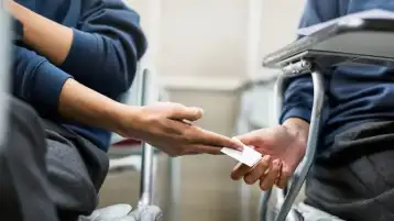 النيابة العامة تأمر بحبس متهمين في وقائع تسريب الامتحانات وتسهيل الغش