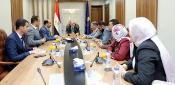 «شراكة من أجل المعلومة الصحيحة».. شعبة محرري الصحة تبحث مع رئيس هيئة الدواء تطوير التغطية الإعلامية للملف الدوائي