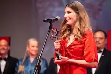 العائلة السعيدة فيلم سويسري ينتقد السوسيال