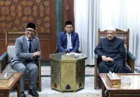 شيخ الأزهر يستقبل السفير الإندونيسي بالقاهرة لبحث سبل تعزيز التعاون المشترك