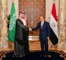 ولي العهد السعودي يبعث برقية شكر إلى الرئيس السيسي عقب مغادرته القاهرة