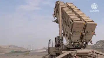 الدفاعات الجوية السعودية تعترض مسيّرة حوثية قبل دخولها أجواء مكة المكرمة