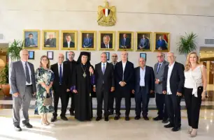 وزير الخارجية يستقبل رموز المصريين من أصول أرمينية ويشيد بإسهاماتهم في بناء الدولة المصرية