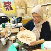 استكمال ورشة الديكوباج لتعلم تكنيك دمج الألوان و الأسطح المختلفة