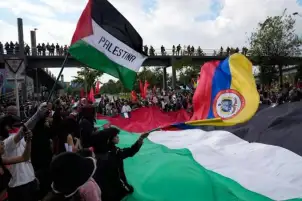كولومبيا تنسحب من دعوى جريمة إبادة غزة.. والأورومتوسطي: انسحابها لا يشطب القضية