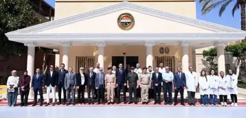 مركز البحوث الطبية والطب التجديدى للقوات المسلحة يبحث مع وزير الشباب والرياضة الاستفادة من الامكانيات الحديثة